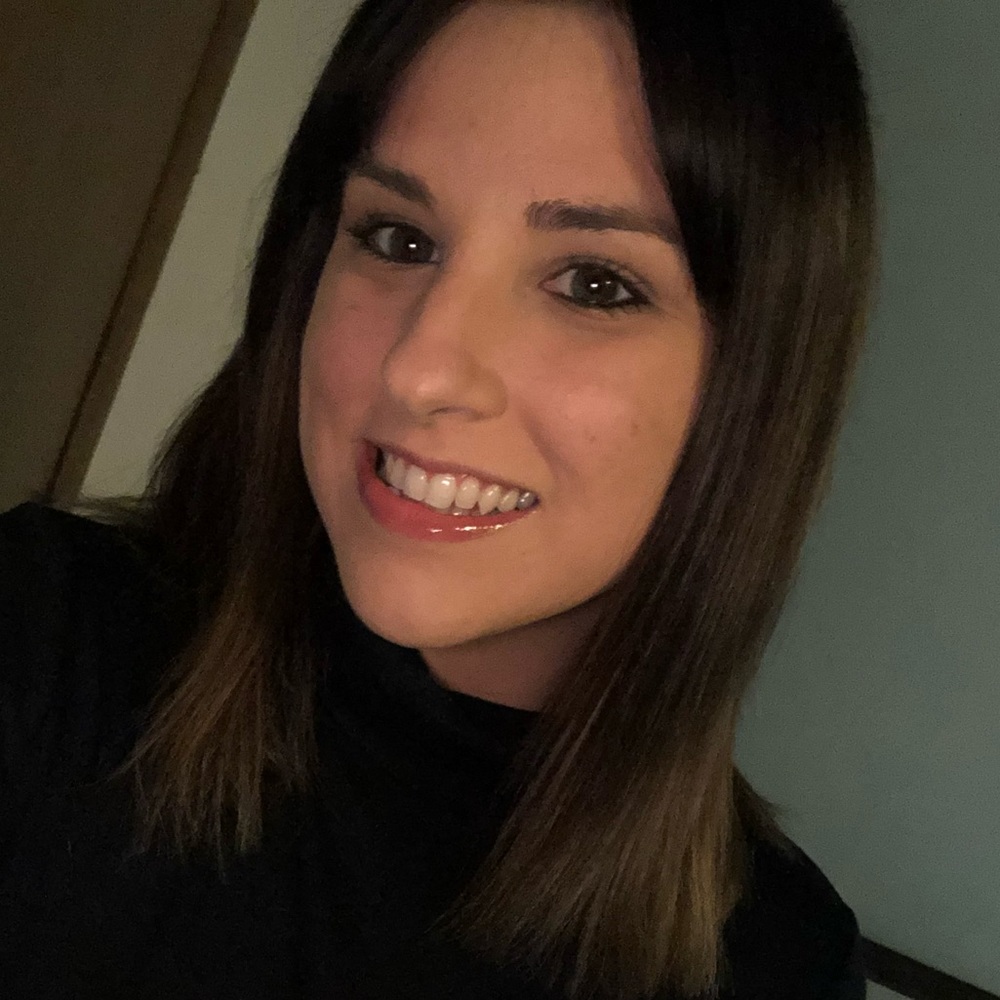 Meet your Posher, Destinee